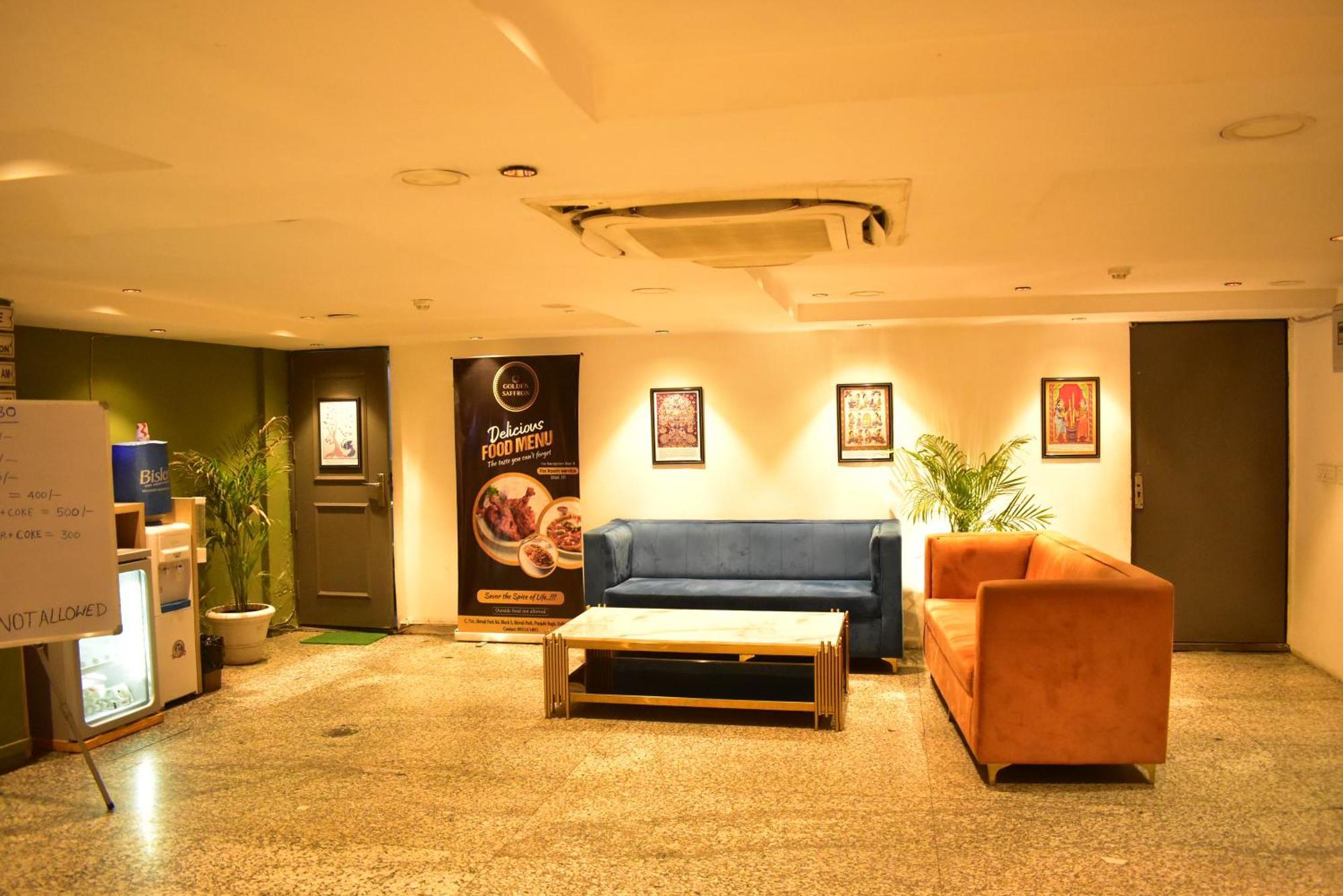 Hotel Golden Saffron By Qotel-Punjabi Bagh Нью-Дели Экстерьер фото