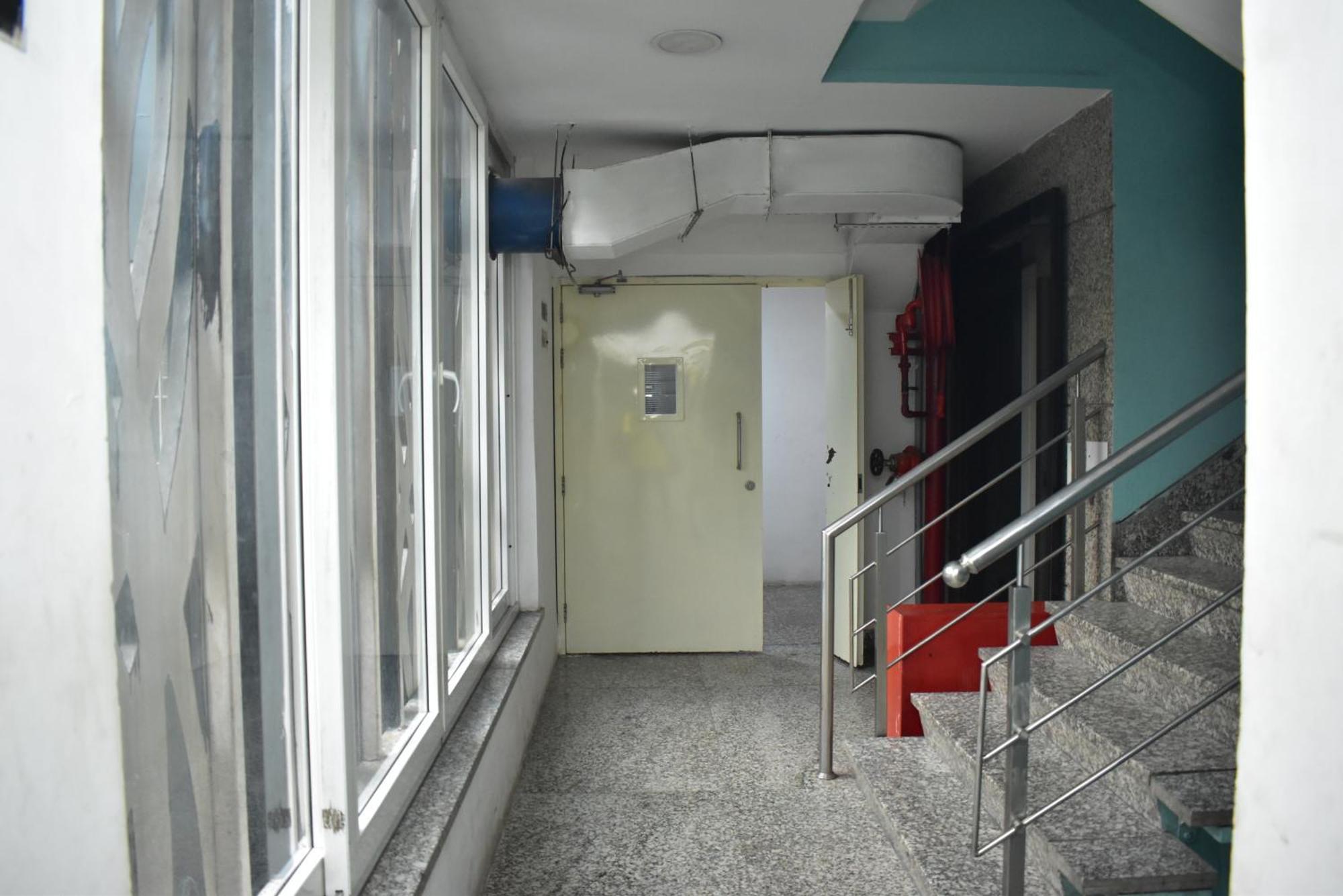 Hotel Golden Saffron By Qotel-Punjabi Bagh Нью-Дели Экстерьер фото