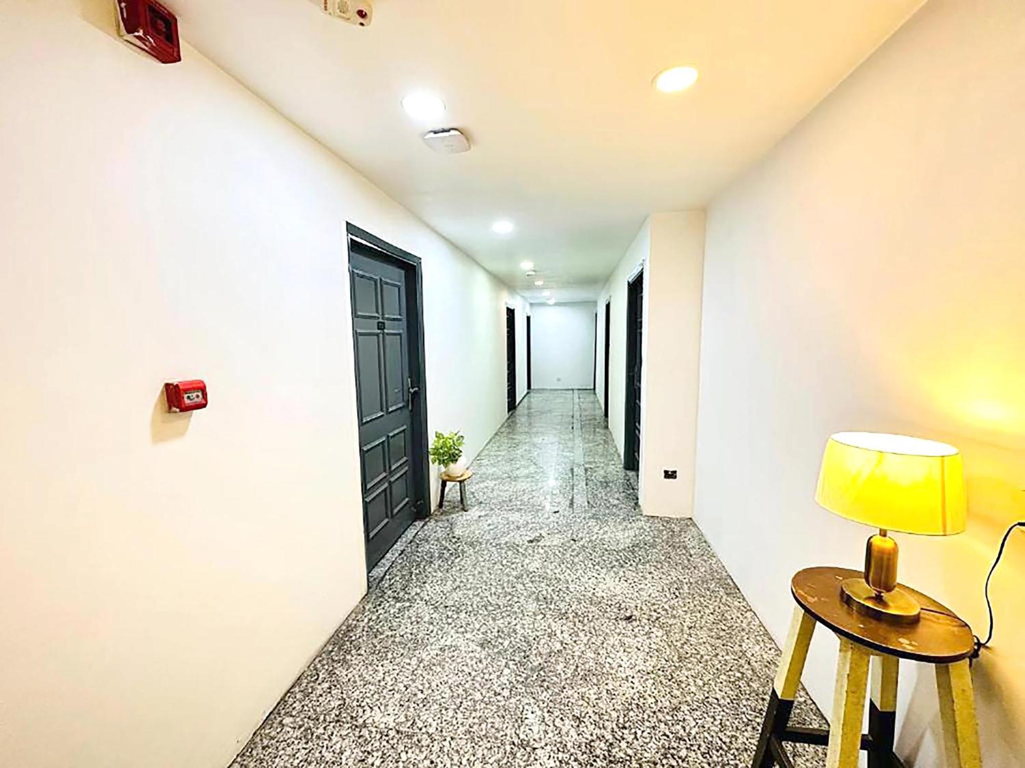 Hotel Golden Saffron By Qotel-Punjabi Bagh Нью-Дели Экстерьер фото